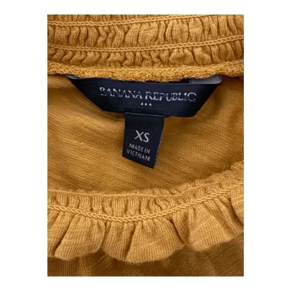 Banana Republic Women's XS Sleeveless Turtleneck Tank Top Marigold Yellow - Picture 4 of 7